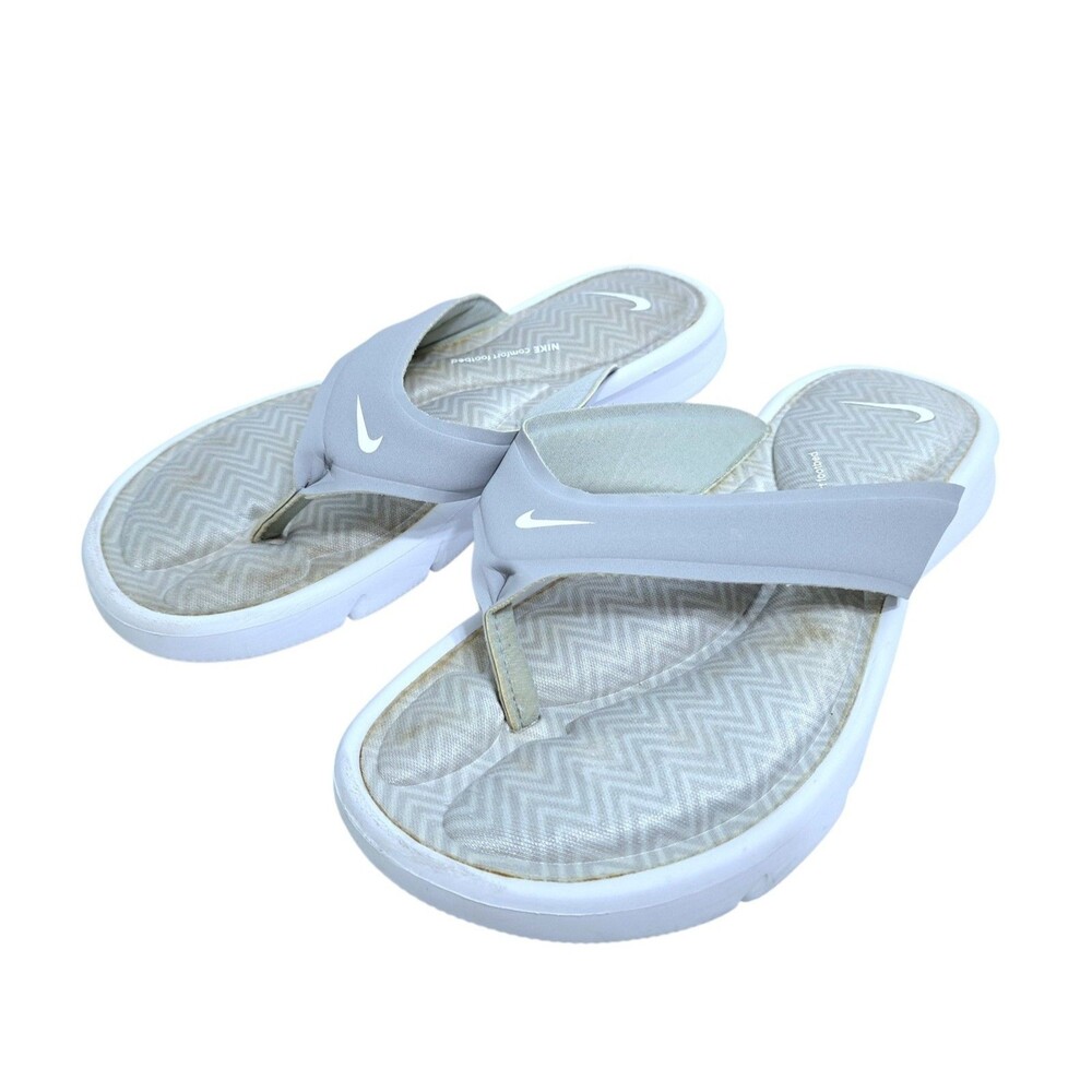 Nike Ultra Comfort Womens Size 8 Gray White Slip-On Comfort Thong Sandals 882697